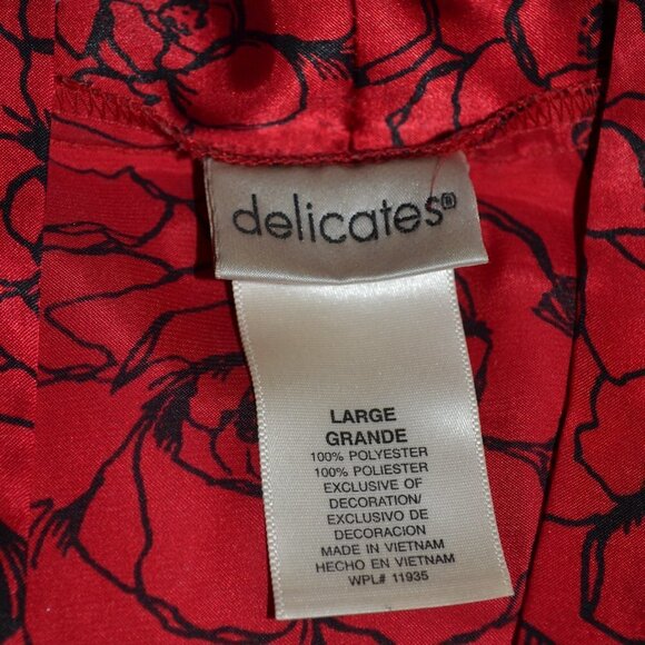 Red Robe With Black Roses - Size Large - Knee Length - Picture 5 of 5